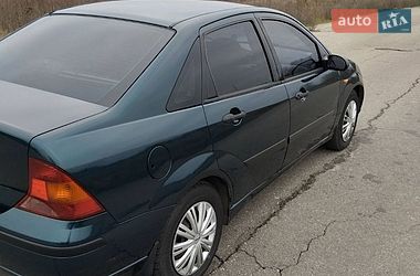 Седан Ford Focus 2004 в Лозовой