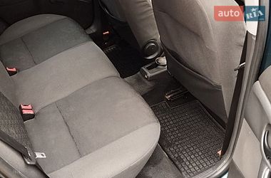 Седан Ford Focus 2004 в Лозовой