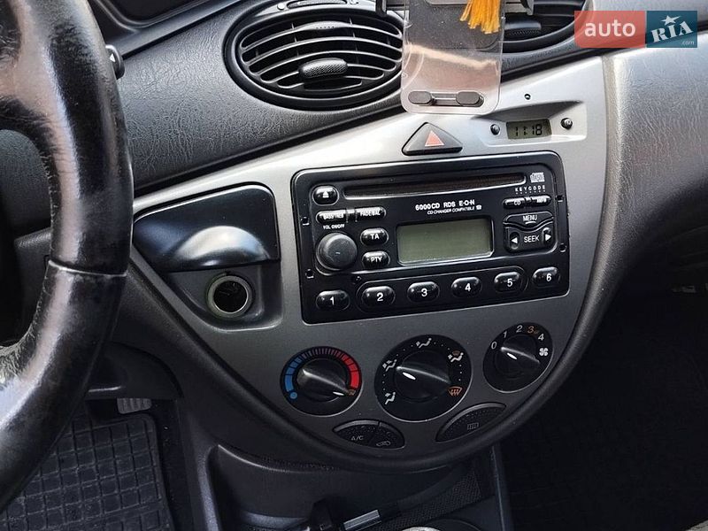 Седан Ford Focus 2004 в Лозовой
