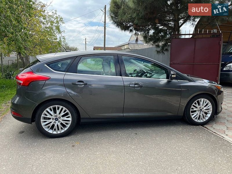 Хэтчбек Ford Focus 2015 в Одессе