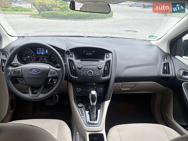 Хэтчбек Ford Focus 2015 в Днепре