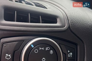 Хэтчбек Ford Focus 2015 в Днепре