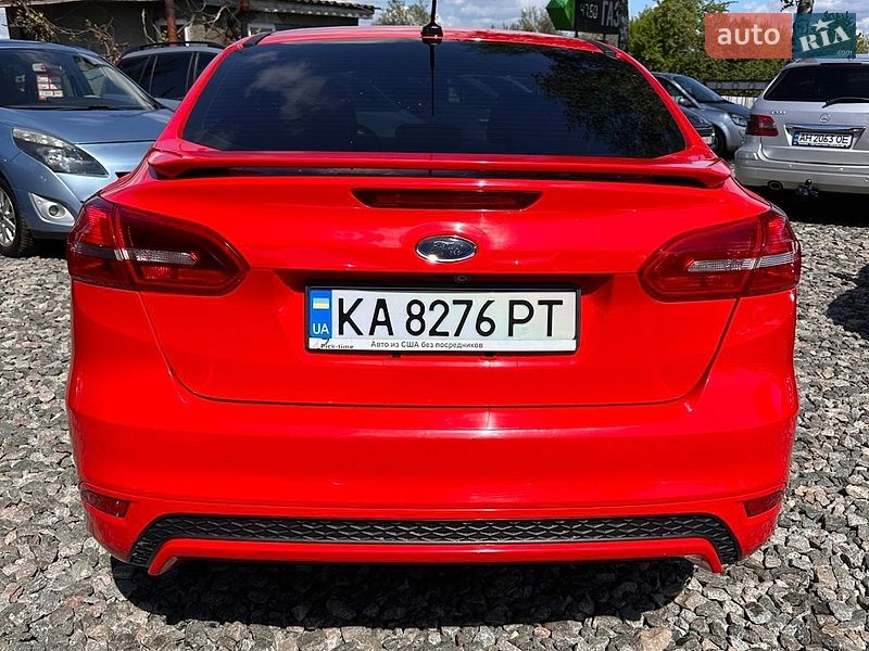 Седан Ford Focus 2015 в Смеле