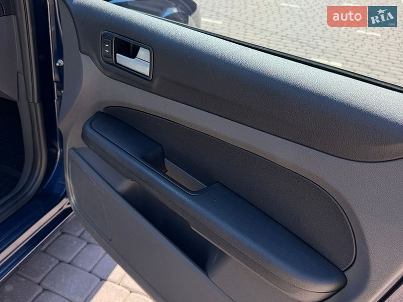 Универсал Ford Focus 2006 в Косове фото 29 Универсал Ford Focus 2006 в Косове