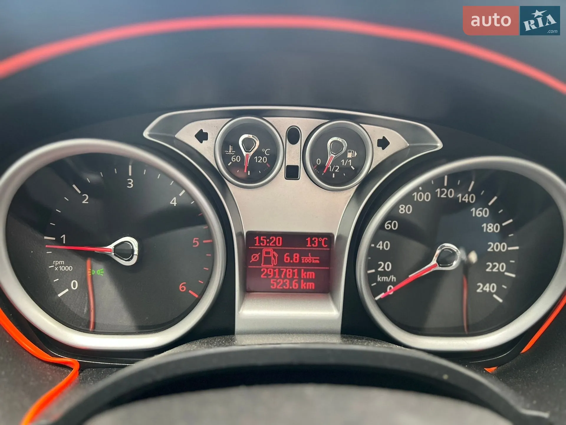2010 Ford Focus - мініатюра 8