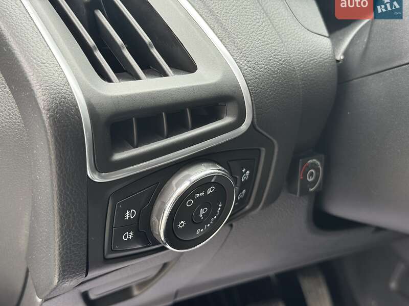 Хетчбек Ford Focus 2013 в Львові