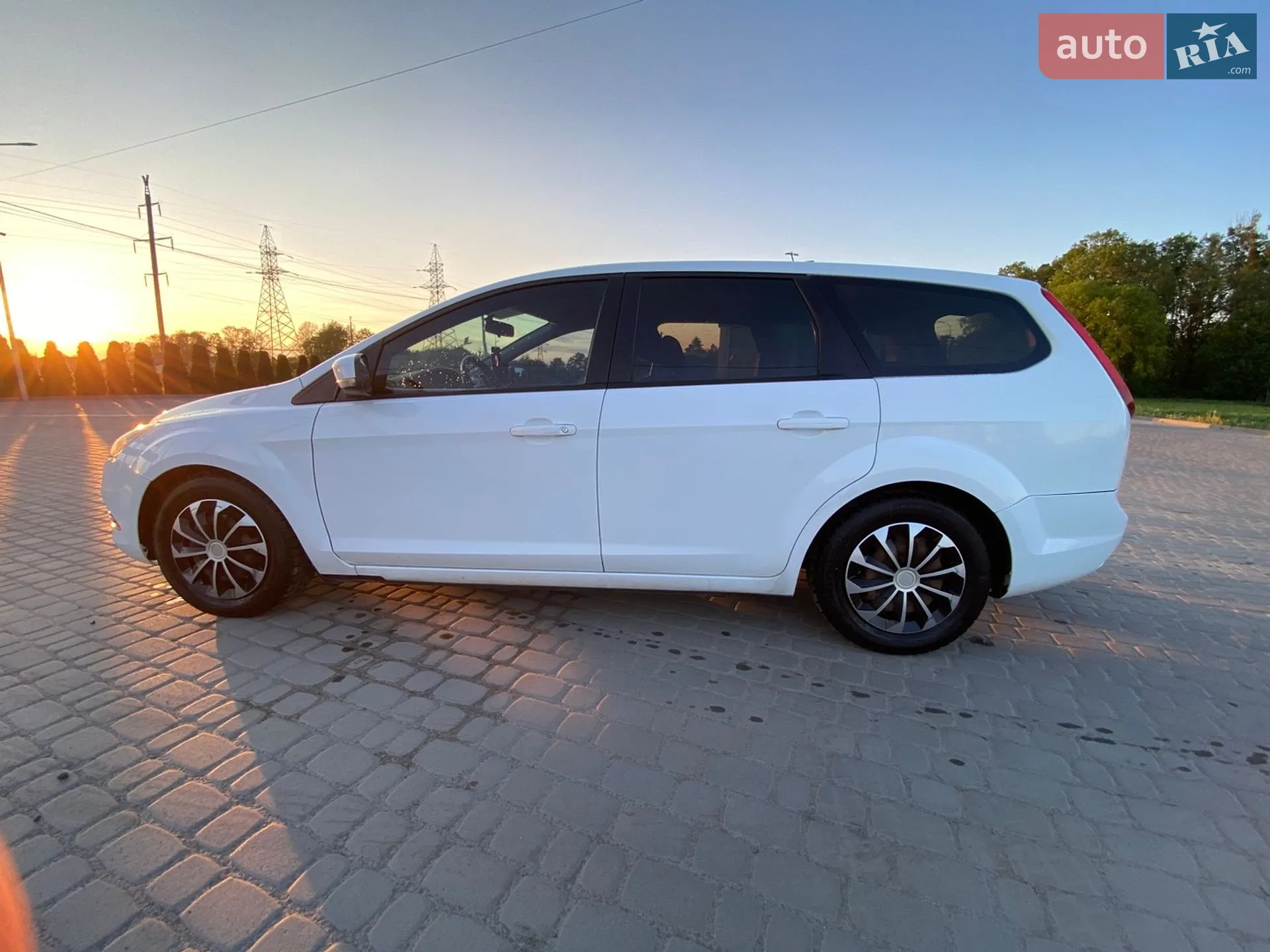 2010 Ford Focus - мініатюра 7