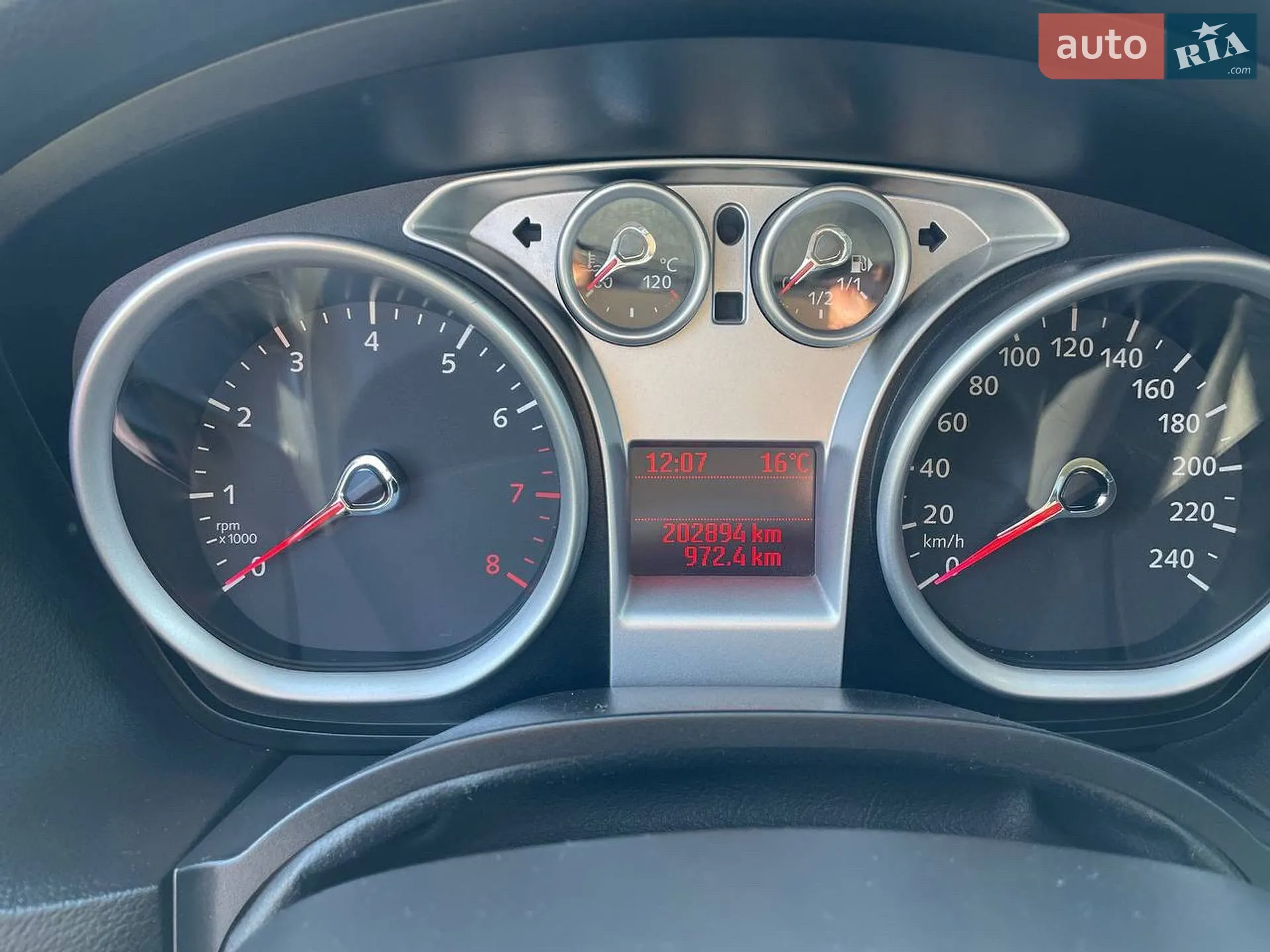 2010 Ford Focus - мініатюра 15