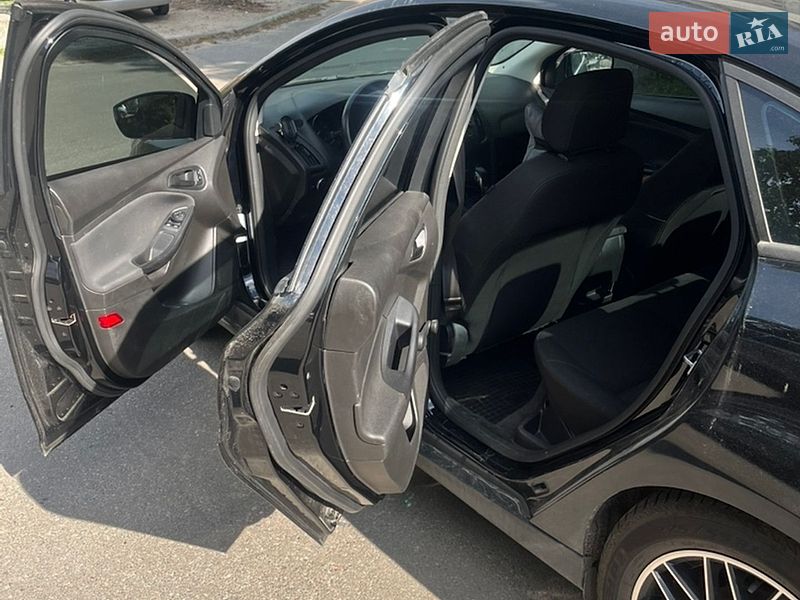 Седан Ford Focus 2015 в Киеве
