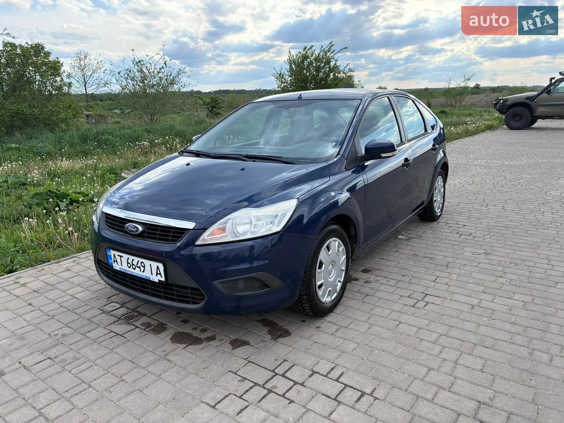2010 Ford Focus - мініатюра 2