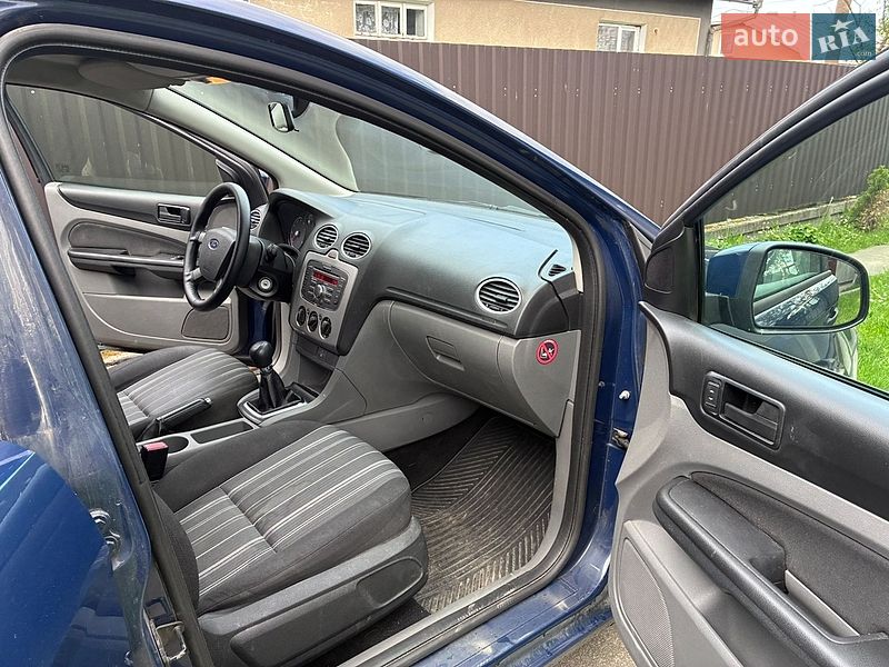 Хэтчбек Ford Focus 2010 в Ивано-Франковске