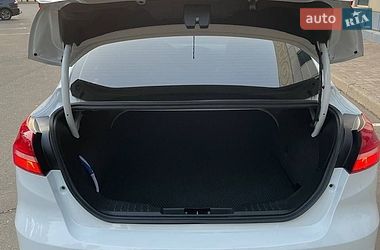 Седан Ford Focus 2015 в Кривому Розі фото 4 Седан Ford Focus 2015 в Кривому Розі