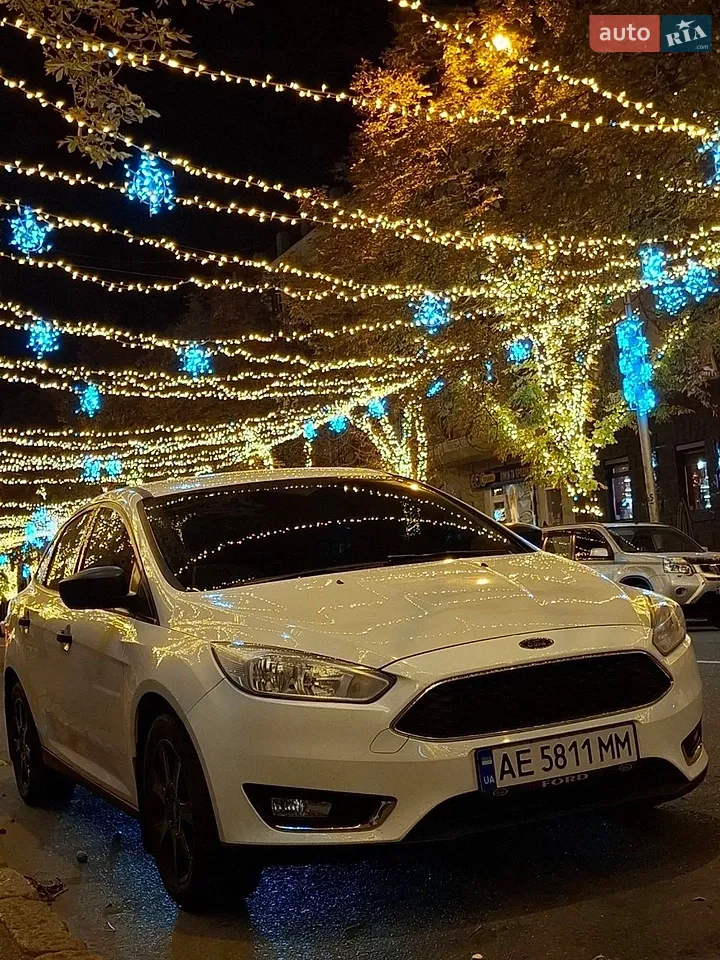 2016 Ford Focus - мініатюра 11
