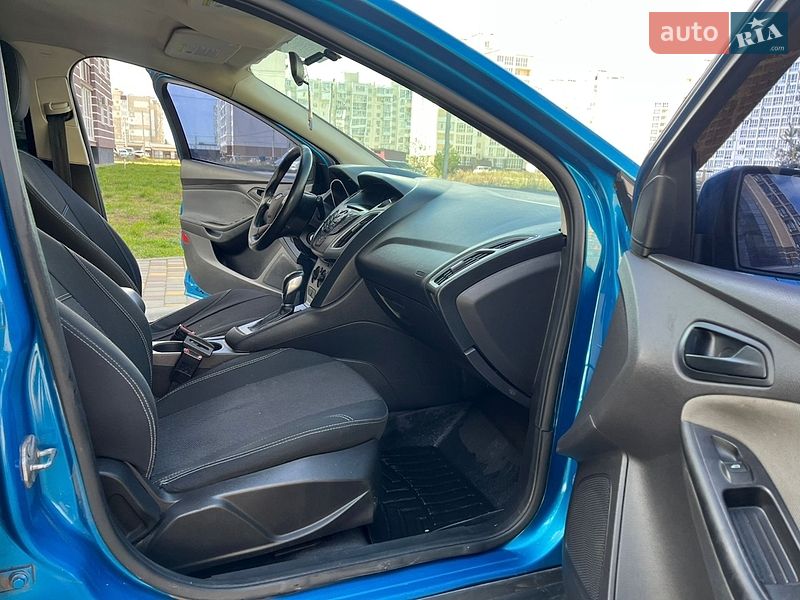 Хэтчбек Ford Focus 2011 в Чернигове