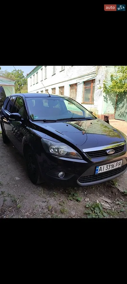 2010 Ford Focus - мініатюра 16
