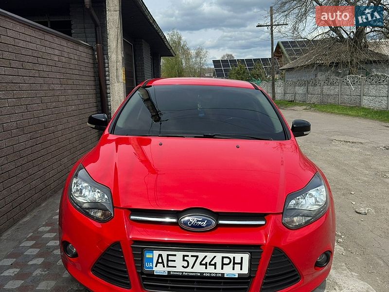 Хэтчбек Ford Focus 2012 в Днепре