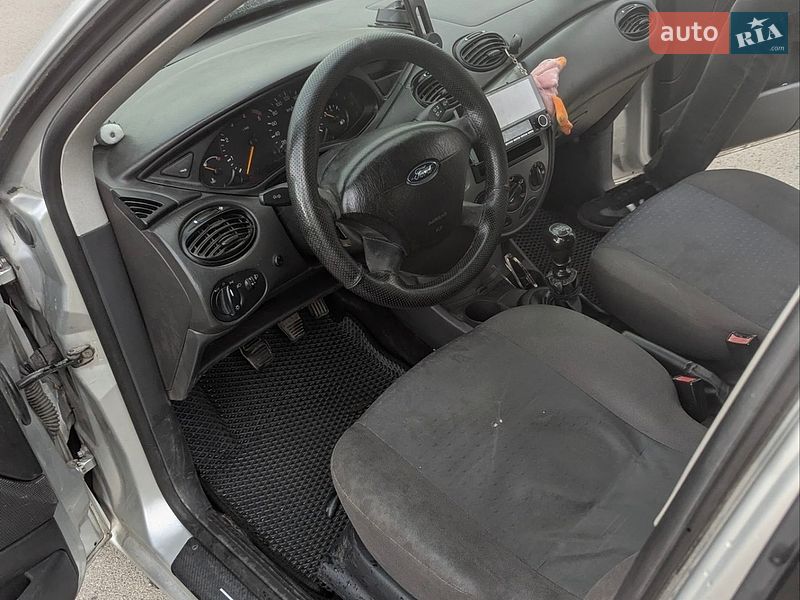 Хэтчбек Ford Focus 2004 в Ивано-Франковске