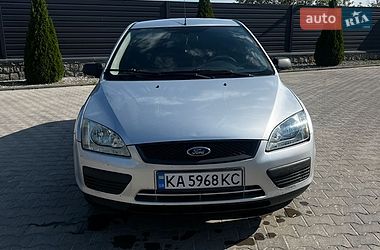 Хэтчбек Ford Focus 2004 в Умани