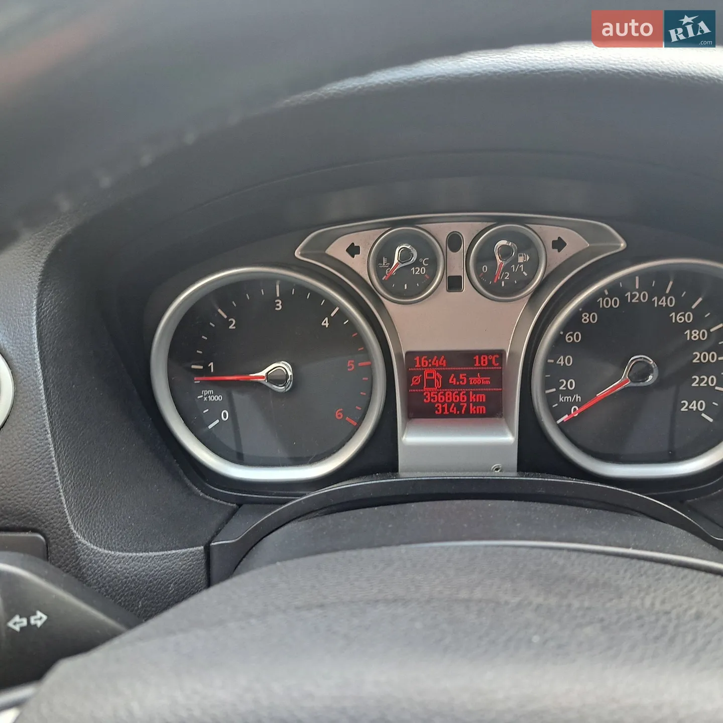 2010 Ford Focus - мініатюра 13