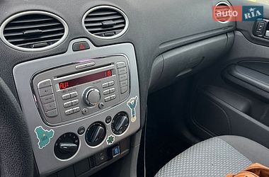 Хэтчбек Ford Focus 2007 в Киеве фото 7 Хэтчбек Ford Focus 2007 в Киеве