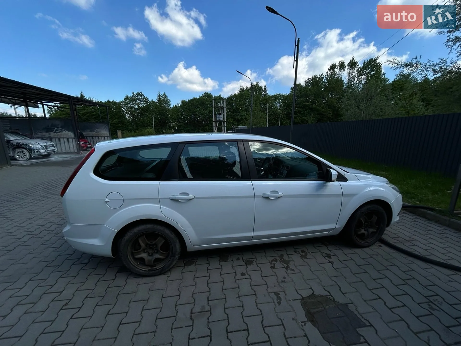 2010 Ford Focus - мініатюра 4