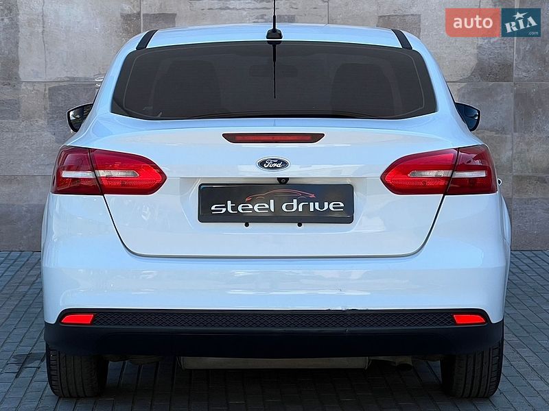 Седан Ford Focus 2015 в Николаеве