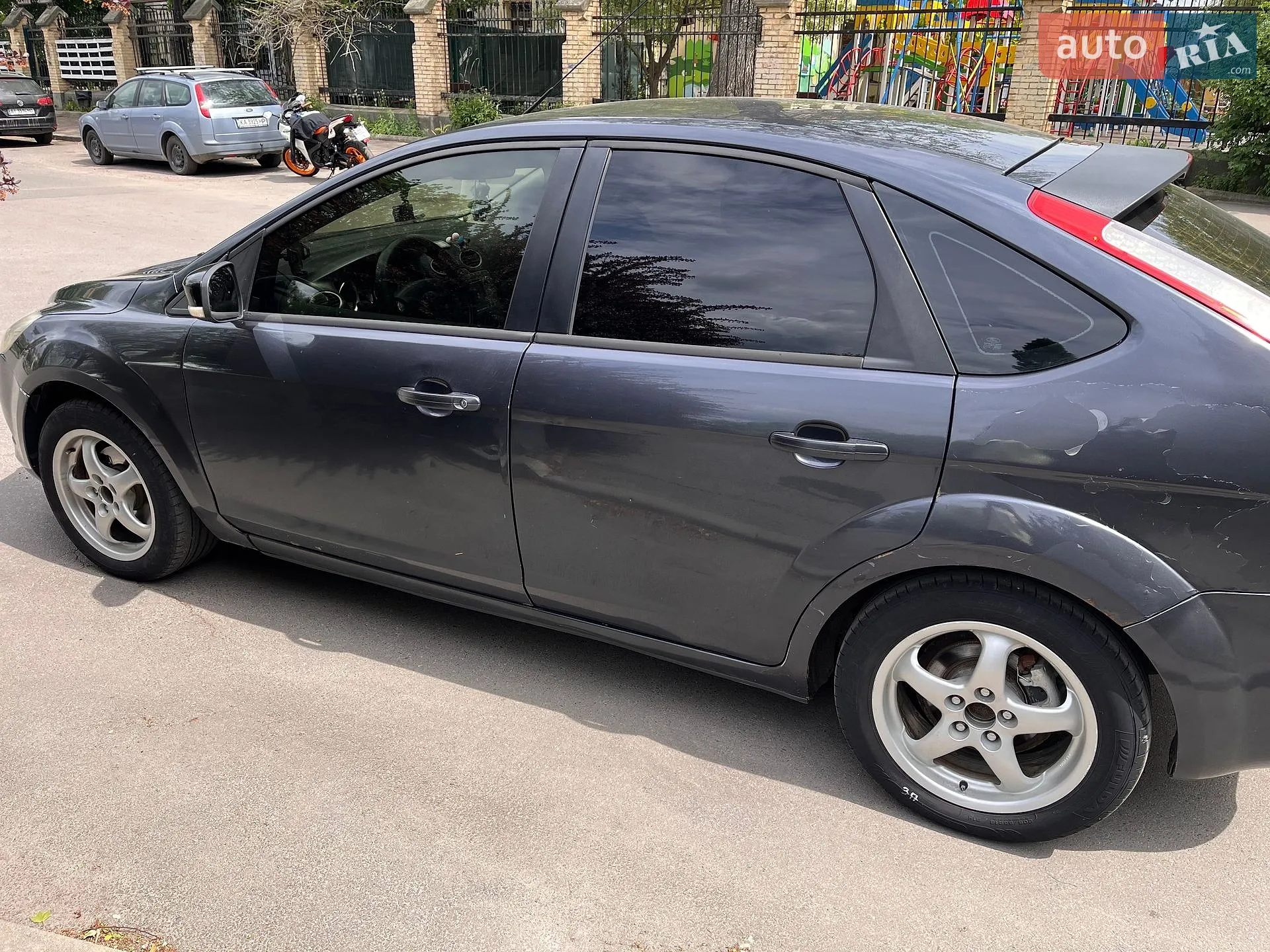 2010 Ford Focus - мініатюра 3