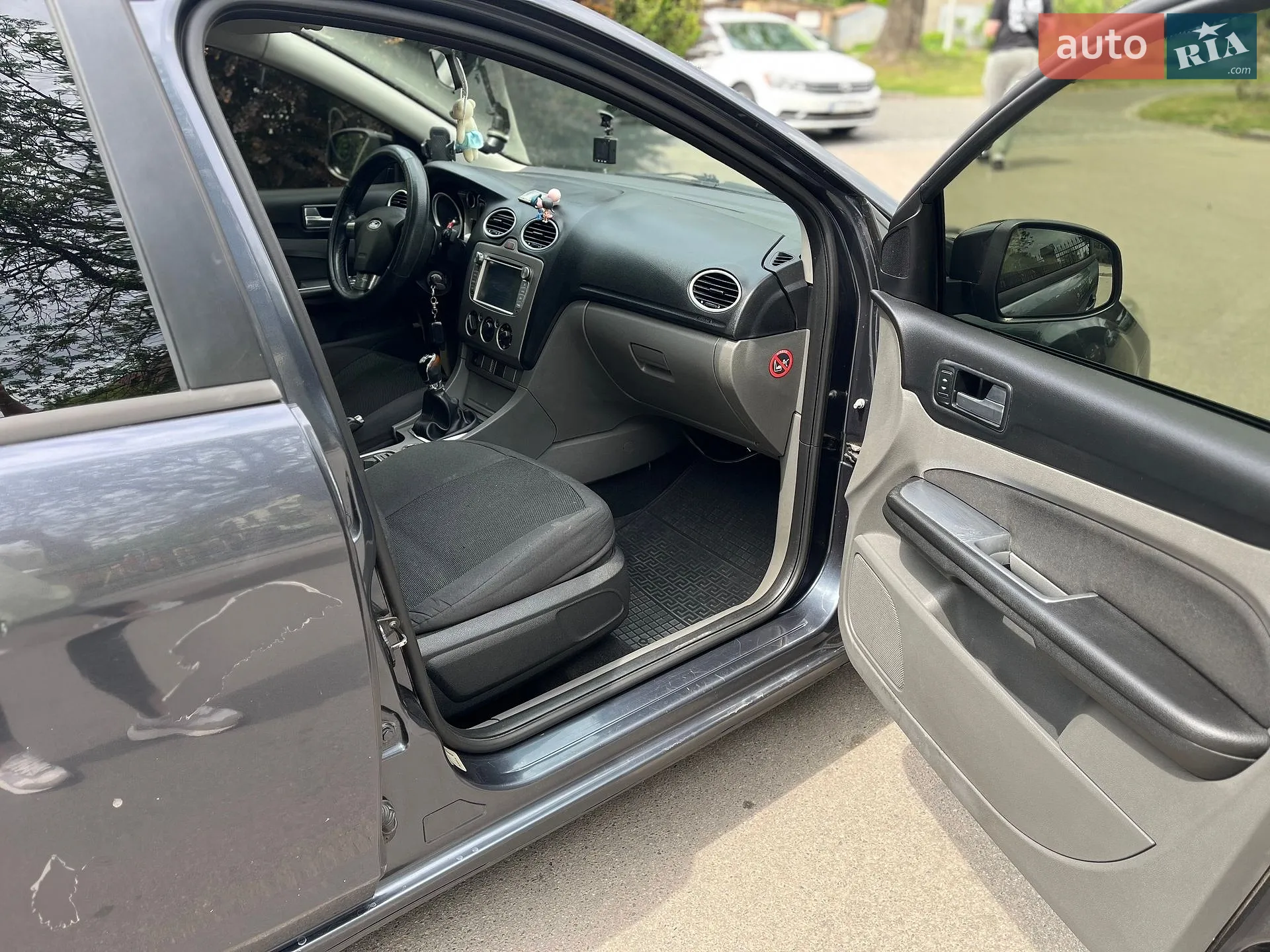 2010 Ford Focus - мініатюра 10