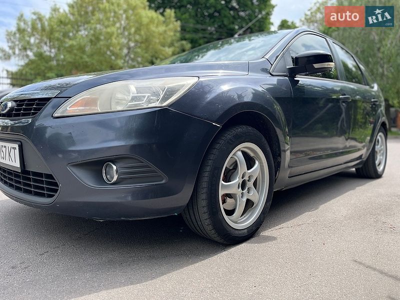 Хэтчбек Ford Focus 2010 в Василькове