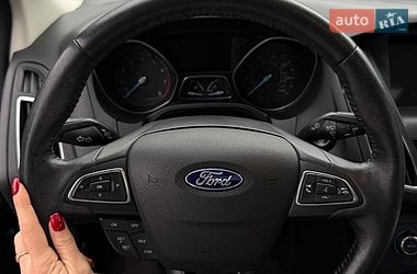 Седан Ford Focus 2017 в Львові