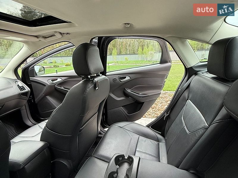 Седан Ford Focus 2017 в Львові