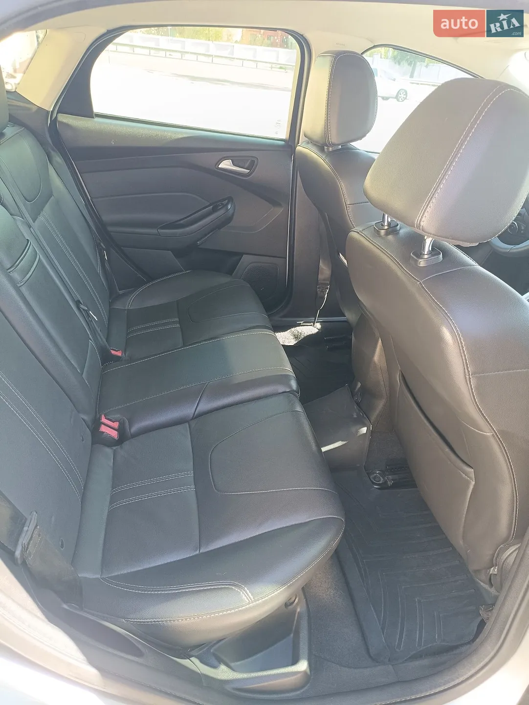 2012 Ford Focus - мініатюра 9
