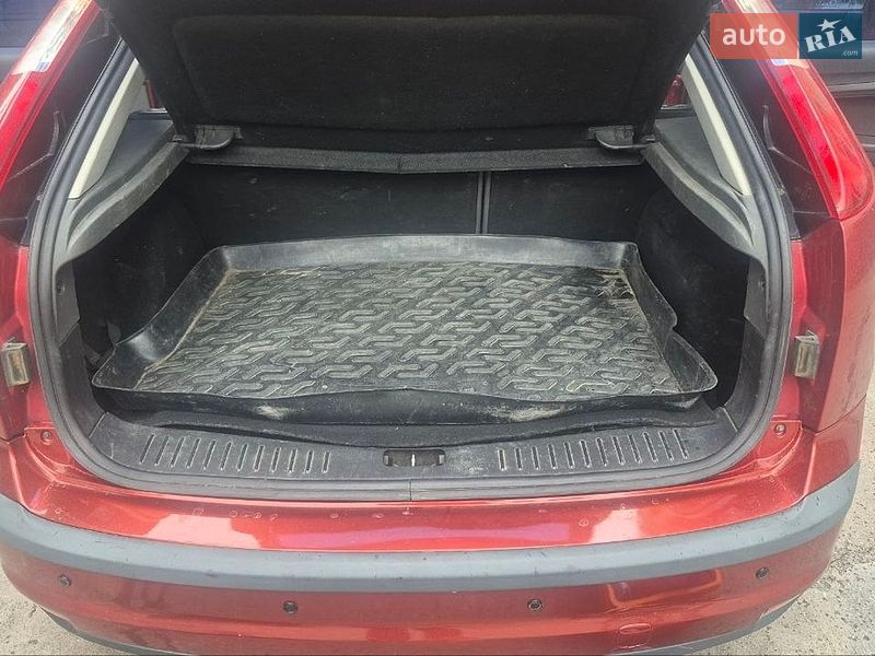 Хэтчбек Ford Focus 2007 в Житомире