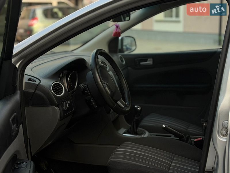 Хэтчбек Ford Focus 2008 в Кременце фото 13 Хэтчбек Ford Focus 2008 в Кременце