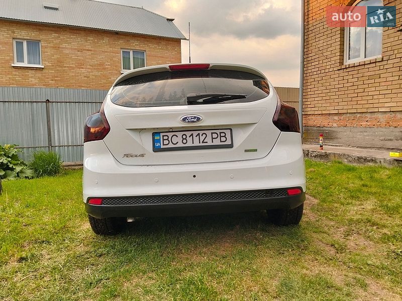Хэтчбек Ford Focus 2014 в Львове фото 3 Хэтчбек Ford Focus 2014 в Львове