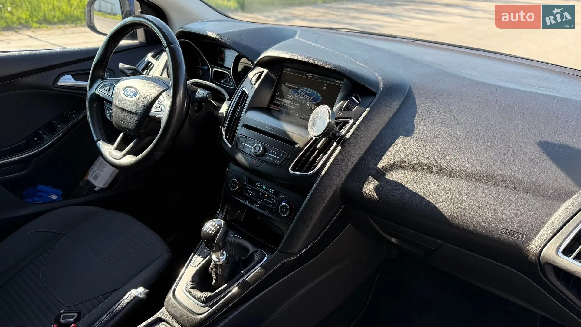 2016 Ford Focus - мініатюра 16
