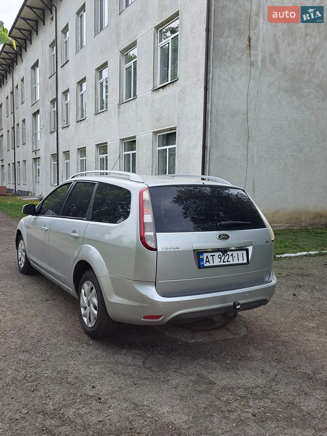 2010 Ford Focus - мініатюра 9
