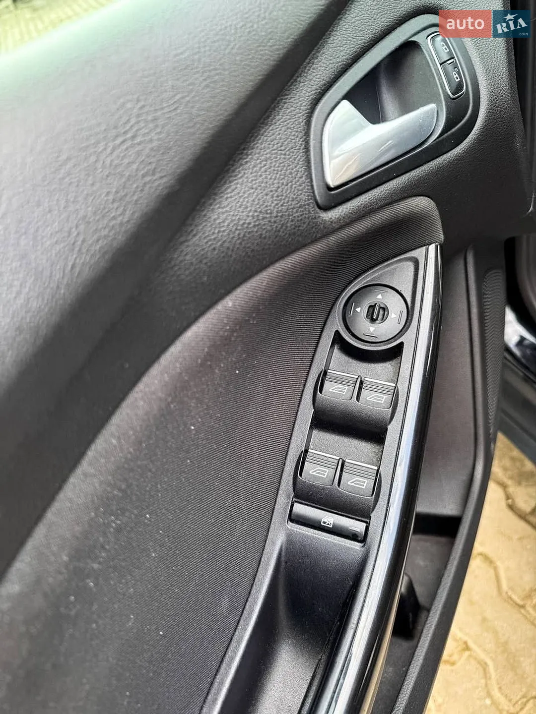 2017 Ford Focus - мініатюра 9