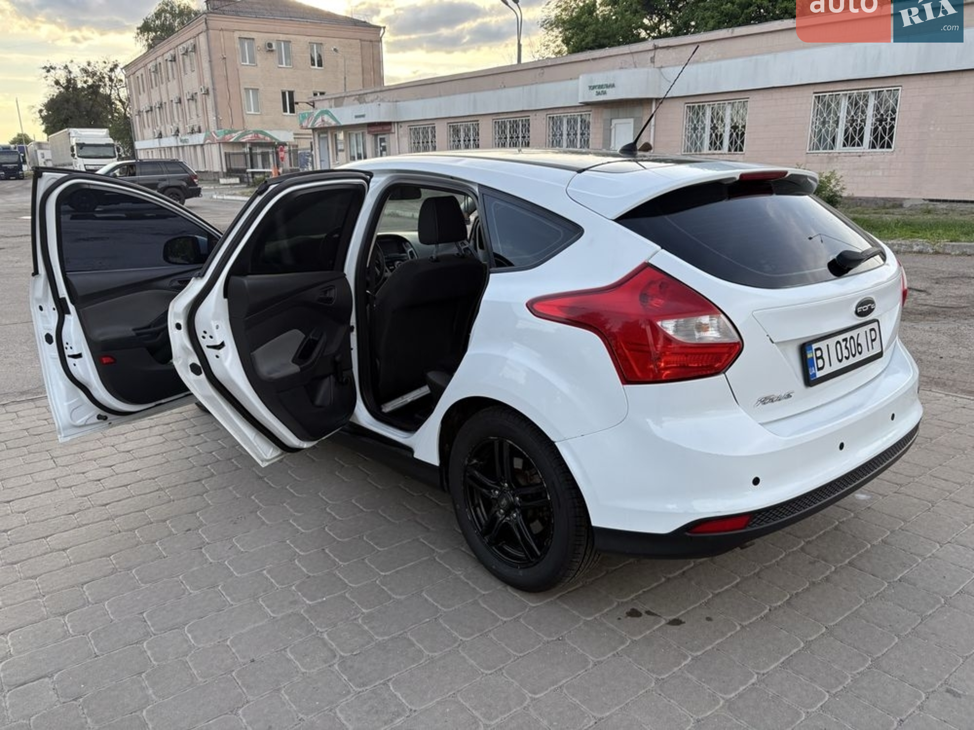 2012 Ford Focus - мініатюра 2