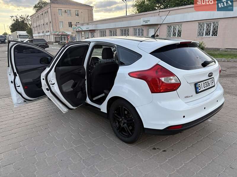 Хэтчбек Ford Focus 2012 в Полтаве