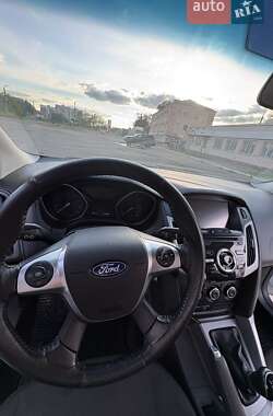 Хэтчбек Ford Focus 2012 в Полтаве