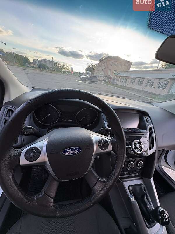 Хэтчбек Ford Focus 2012 в Полтаве