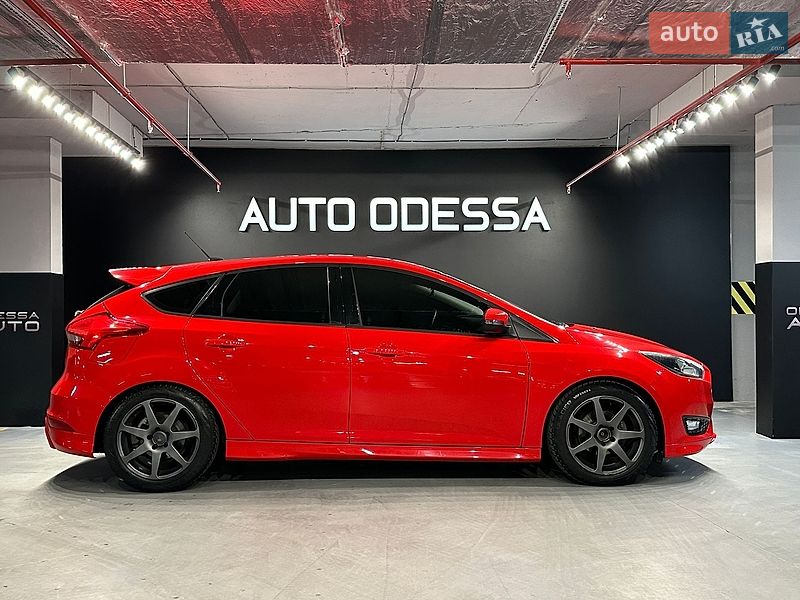 Хэтчбек Ford Focus 2017 в Одессе