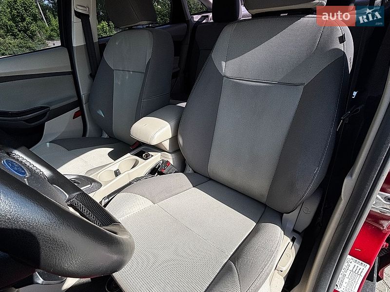Седан Ford Focus 2014 в Білогородці фото 28 Седан Ford Focus 2014 в Білогородці