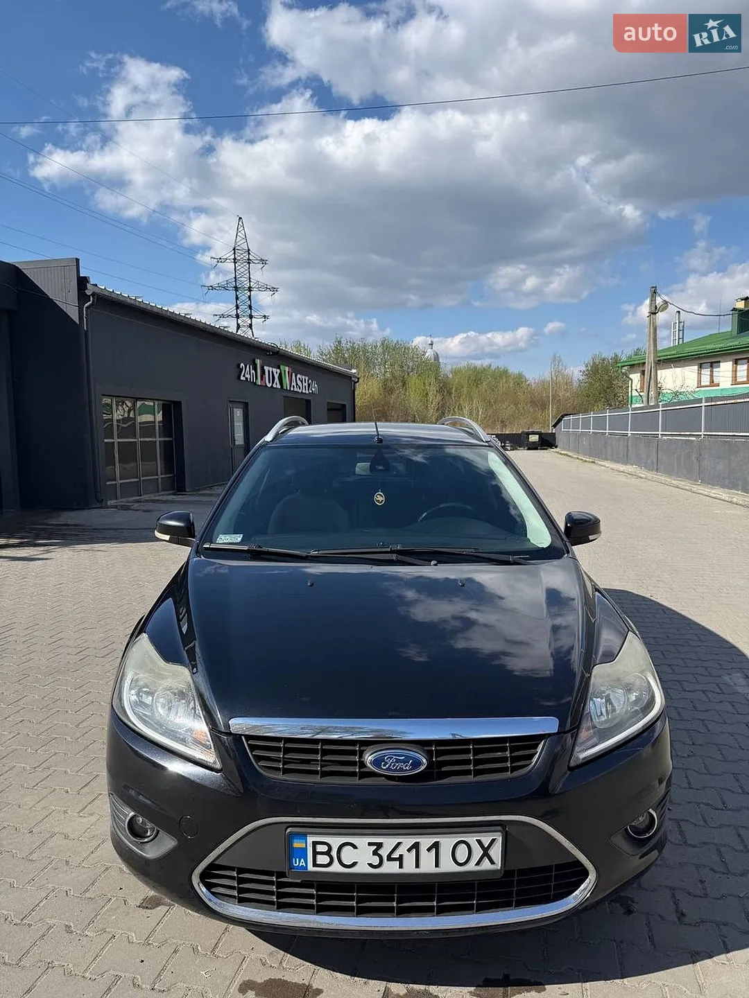 2010 Ford Focus - мініатюра 2