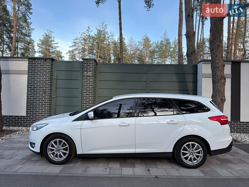 Универсал Ford Focus 2016 в Новомосковске фото 2 Универсал Ford Focus 2016 в Новомосковске