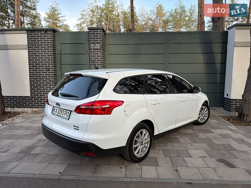 Универсал Ford Focus 2016 в Новомосковске фото 5 Универсал Ford Focus 2016 в Новомосковске