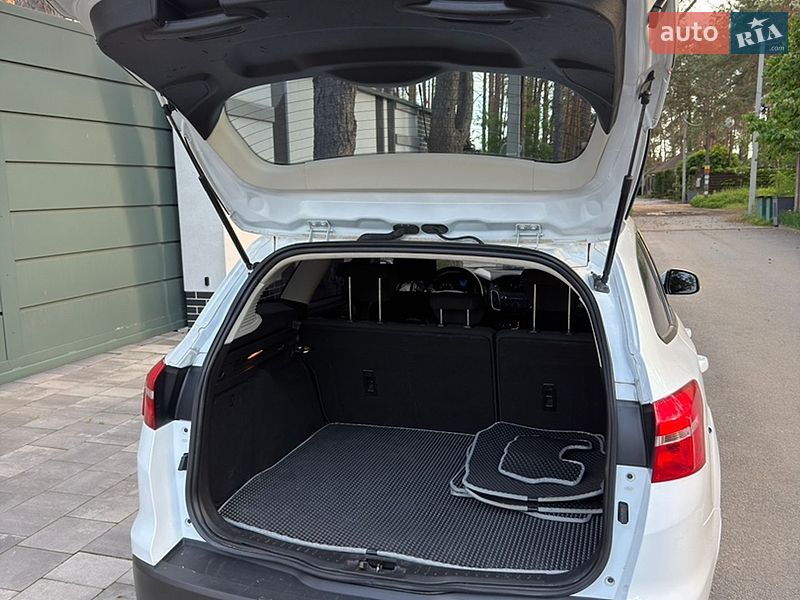 Универсал Ford Focus 2016 в Новомосковске фото 14 Универсал Ford Focus 2016 в Новомосковске