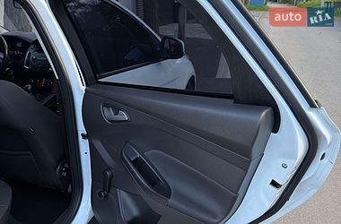 Универсал Ford Focus 2016 в Новомосковске фото 15 Универсал Ford Focus 2016 в Новомосковске