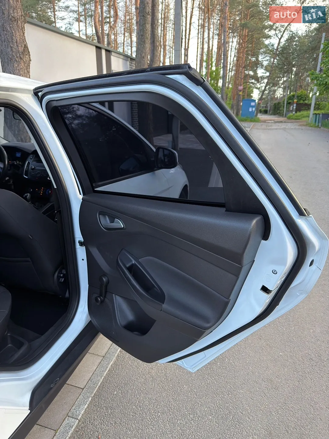 2016 Ford Focus - мініатюра 15